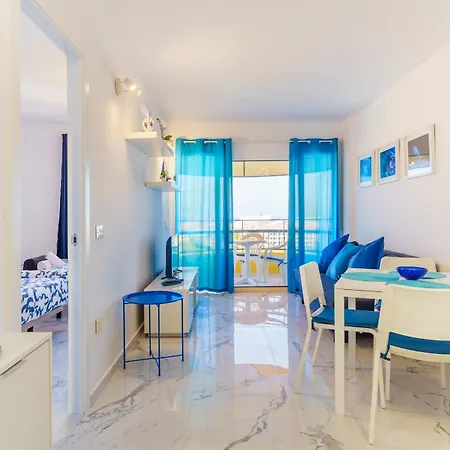 Suntower - Seaviews & Pool - Next To Apartment *