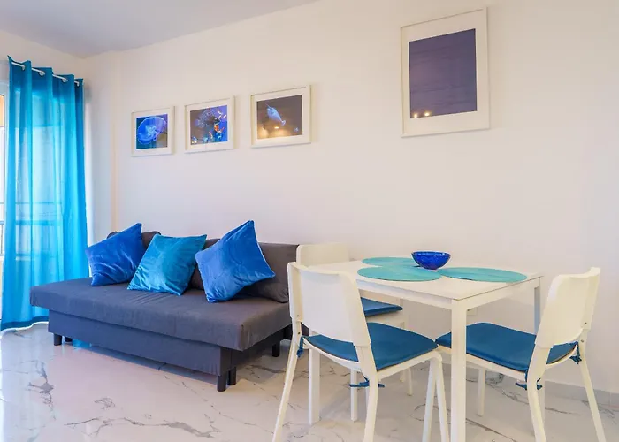 Suntower - Seaviews & Pool - Next To Apartamento Arona (Tenerife)