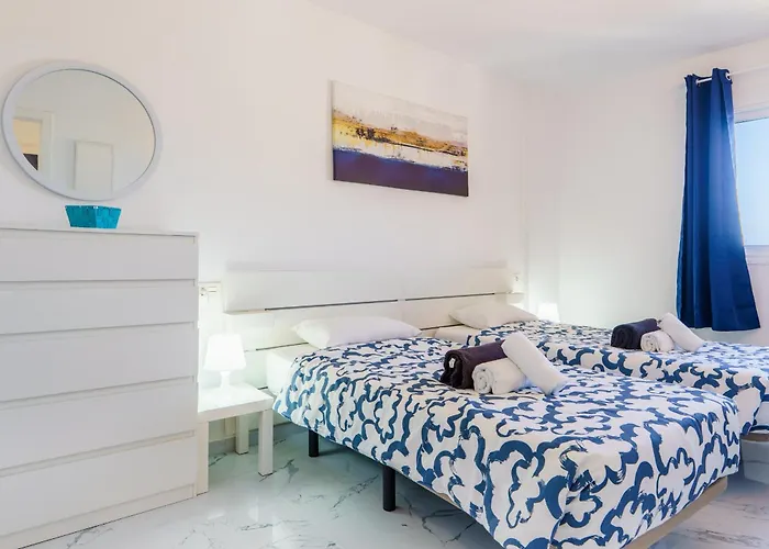 Suntower - Seaviews & Pool - Next To Apartamento Arona (Tenerife)